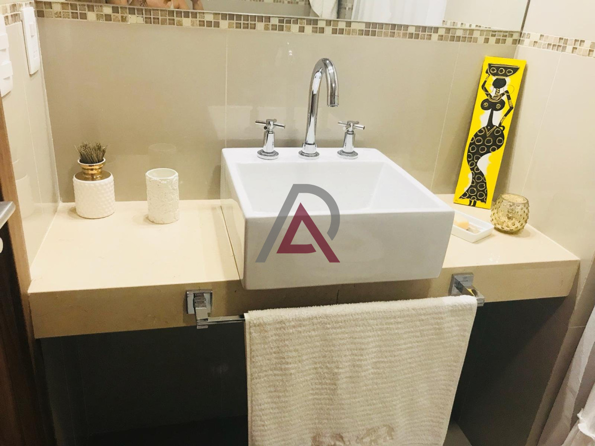 Apartamento ID.276 - Moderno Apartamento de Dos Dormitorios con Balcón en Venta - Punta del Este