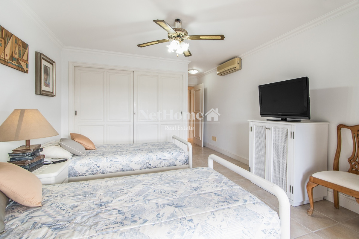 Apartamento ID.232 - Penthouse Frente Al Mar - 4 Dormitorios en Venta 