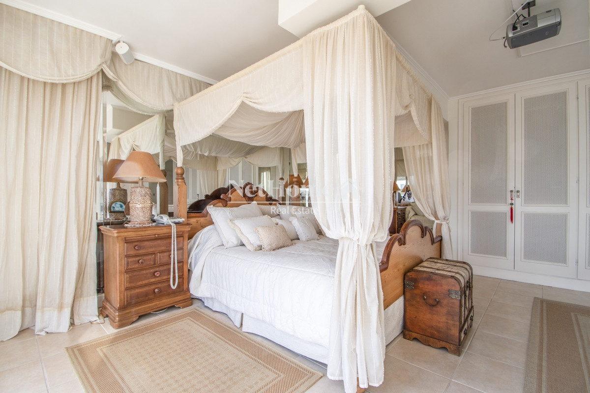 Apartamento ID.232 - Penthouse Frente Al Mar - 4 Dormitorios en Venta 