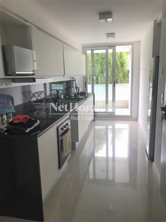 Apartamento ID.229 - Playa Mansa frente al Mar Apartamento 2 Dormitorios Moderno
