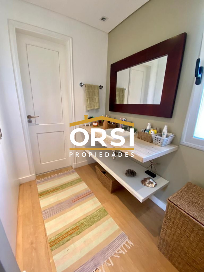 Casa ID.180 - Excelente propiedad en Barrio Privado Venta 