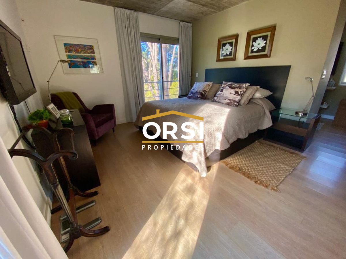 Casa ID.180 - Excelente propiedad en Barrio Privado Venta 