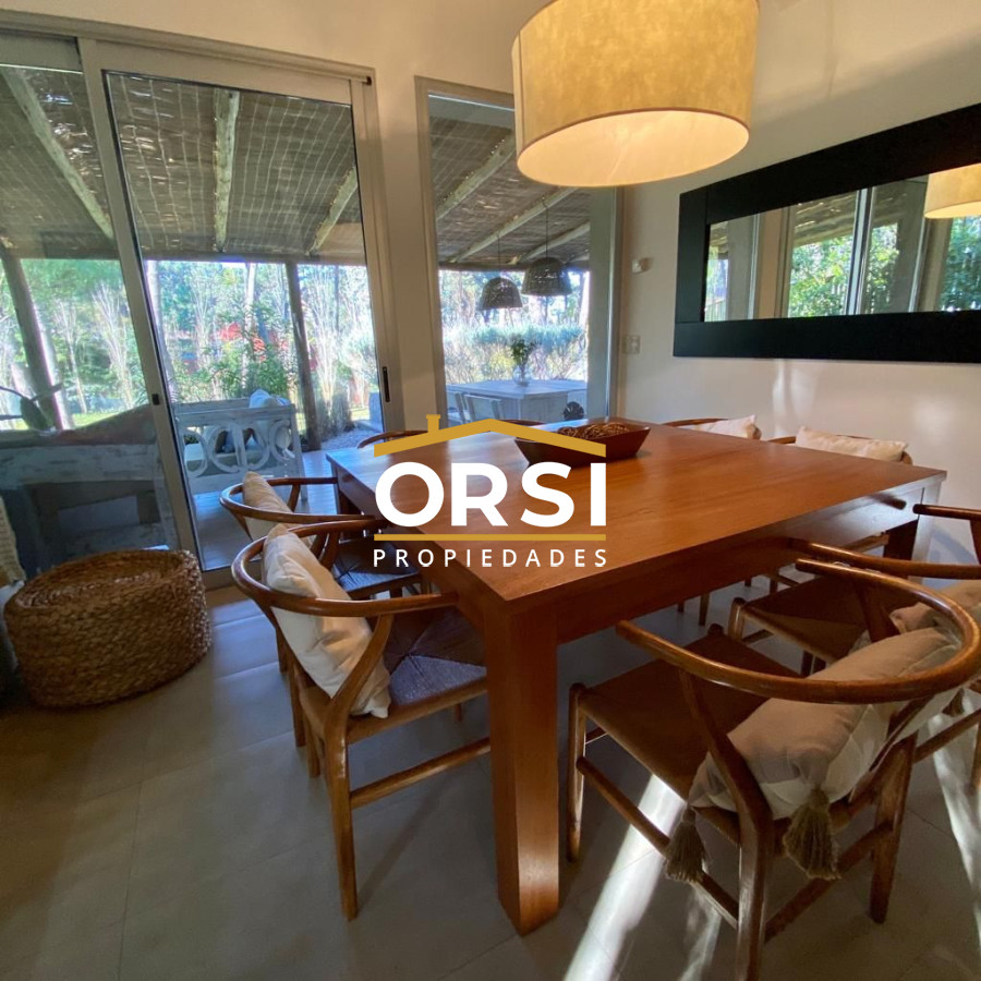 Casa ID.180 - Excelente propiedad en Barrio Privado Venta 