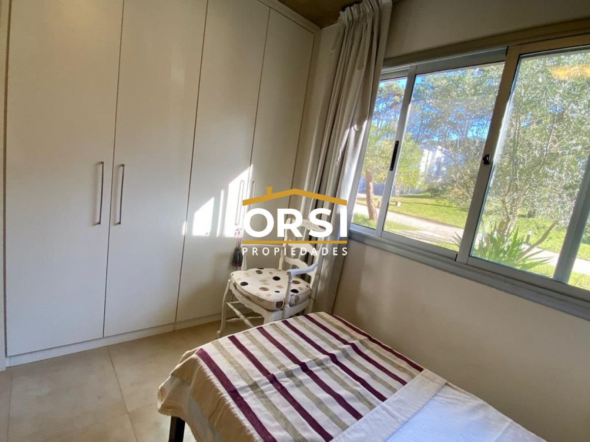Casa ID.180 - Excelente propiedad en Barrio Privado Venta 