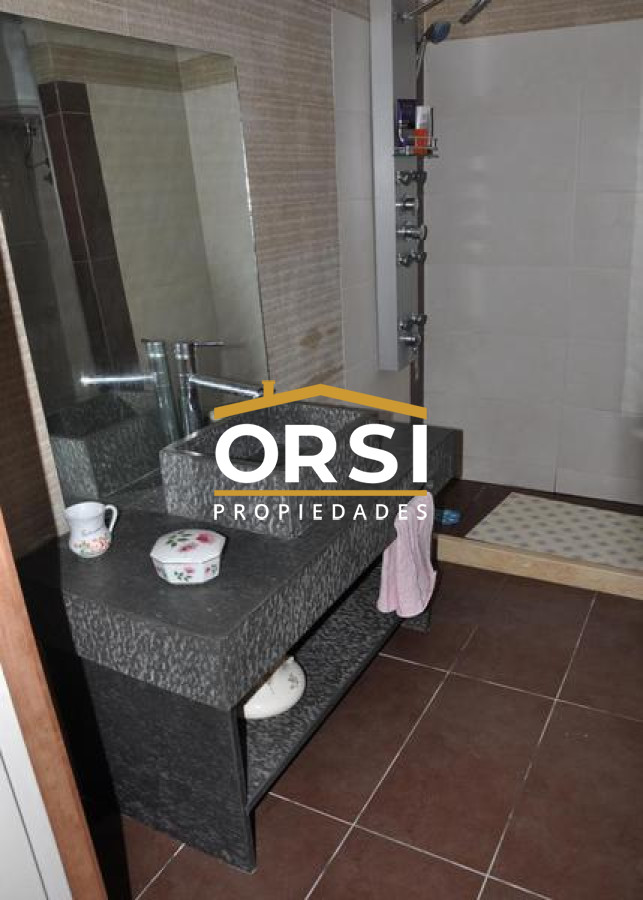 Casa ID.179 - Casa de Cinco dormitorios Playa Mansa Punta del Este 