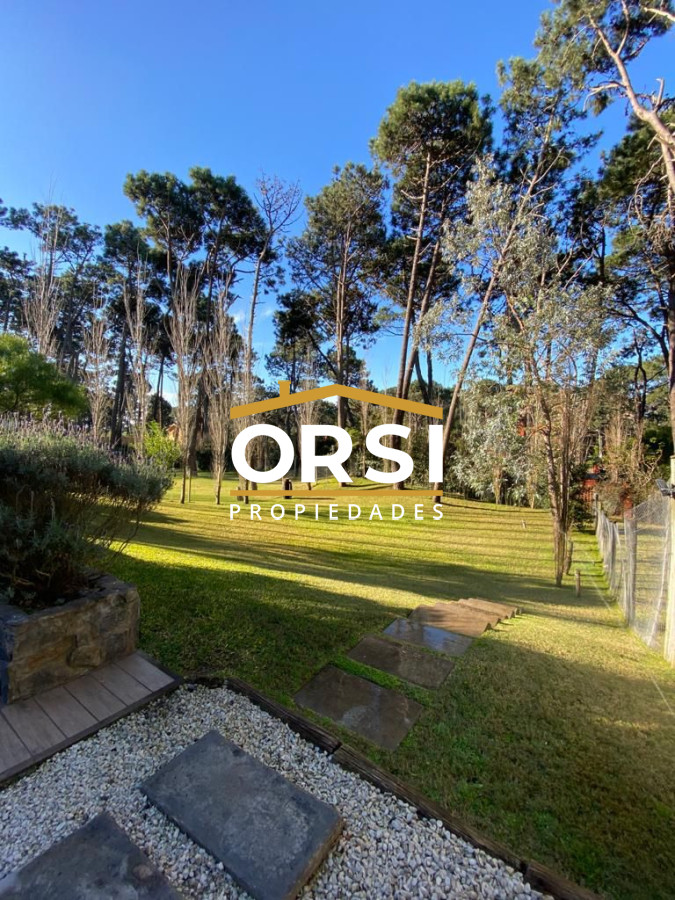 Casa ID.180 - Excelente propiedad en Barrio Privado Venta 