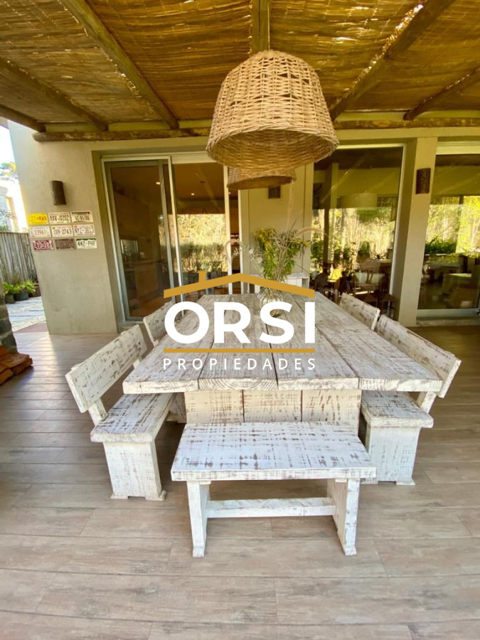 Casa ID.180 - Excelente propiedad en Barrio Privado Venta 