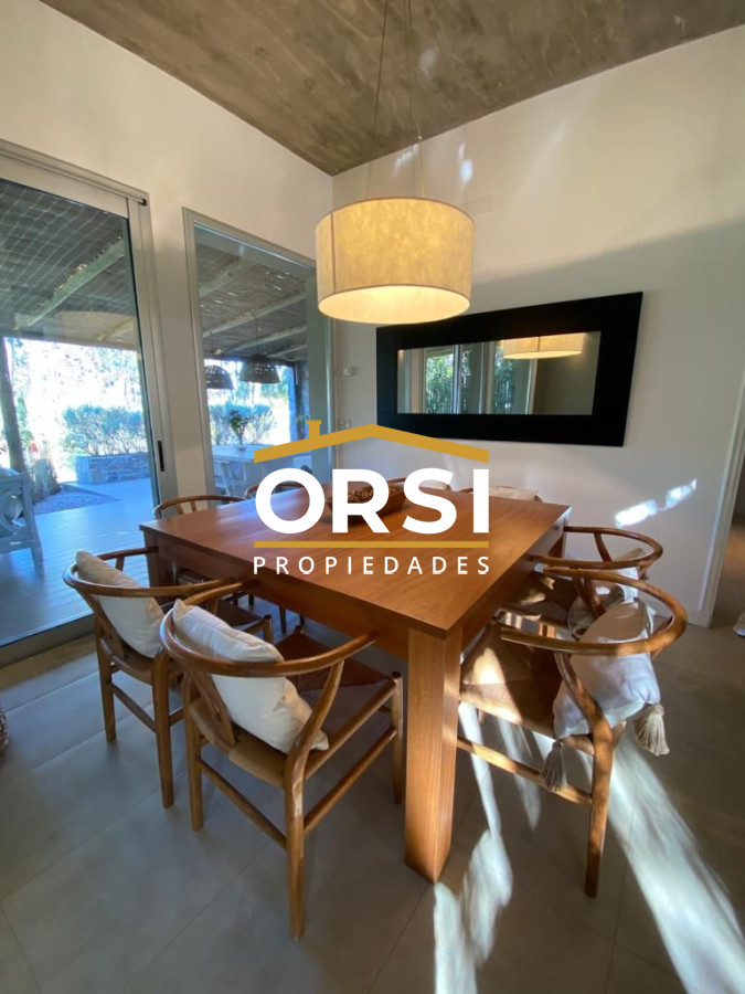 Casa ID.180 - Excelente propiedad en Barrio Privado Venta 