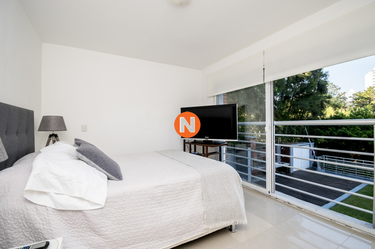Apartamento Ref.216063 - Amplio y luminoso apartamento de 2 dormitorios en Aidy Grill Venta y Alquiler