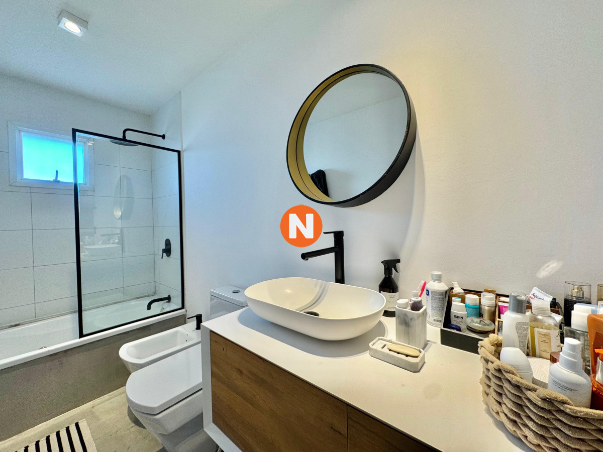 Apartamento Ref.221432 - Venta de  apartamento en Coral Tower, Punta Del Este 