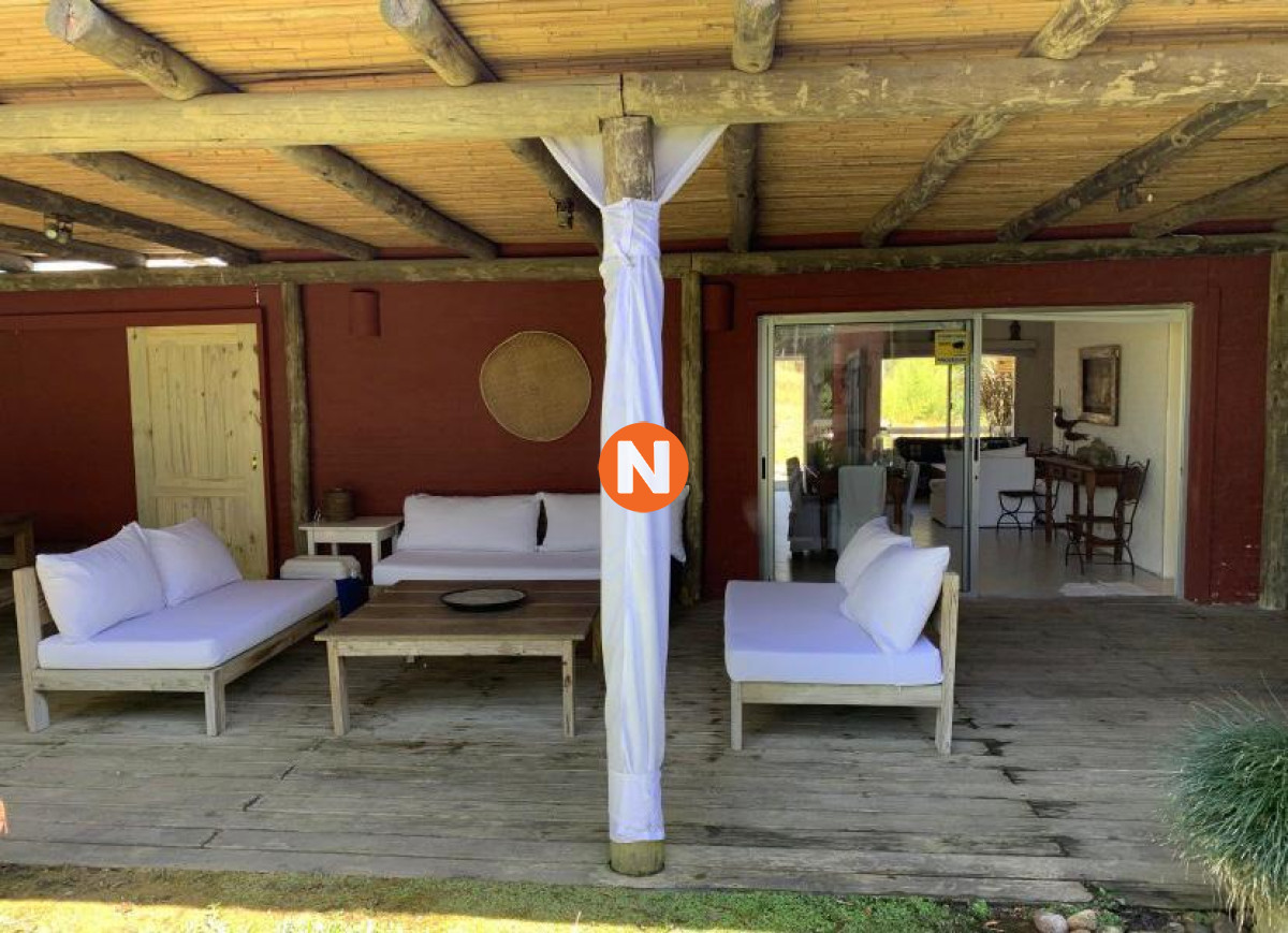 Casa Ref.219567 - Venta casa tres dormitorios Montoya Punta del Este