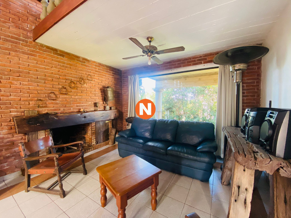 Casa Ref.219533 - Casa en Manantiales, 3 dormitorios cerca de la Playa 
