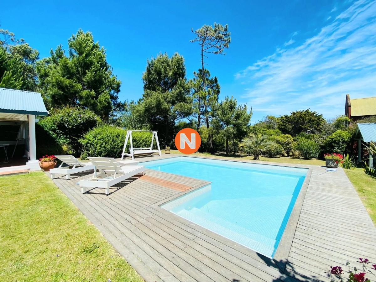 Casa Ref.219568 - Casa en la Barra en venta con gran parque y piscina 