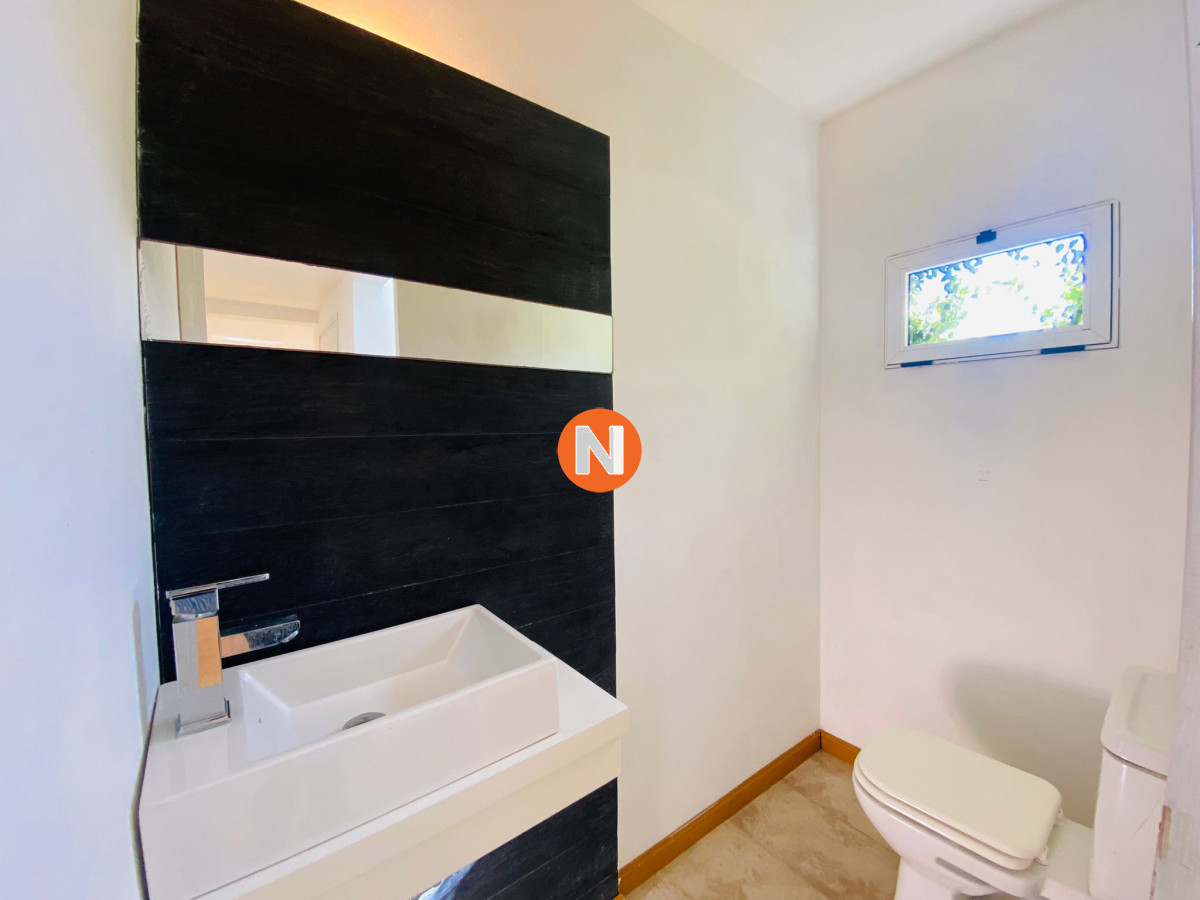 Casa Ref.219535 - Muy buena casa en Venta de 3 dormitorios, Manantiales.