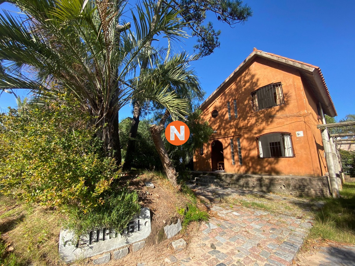 Casa Ref.219533 - Casa en Manantiales, 3 dormitorios cerca de la Playa 