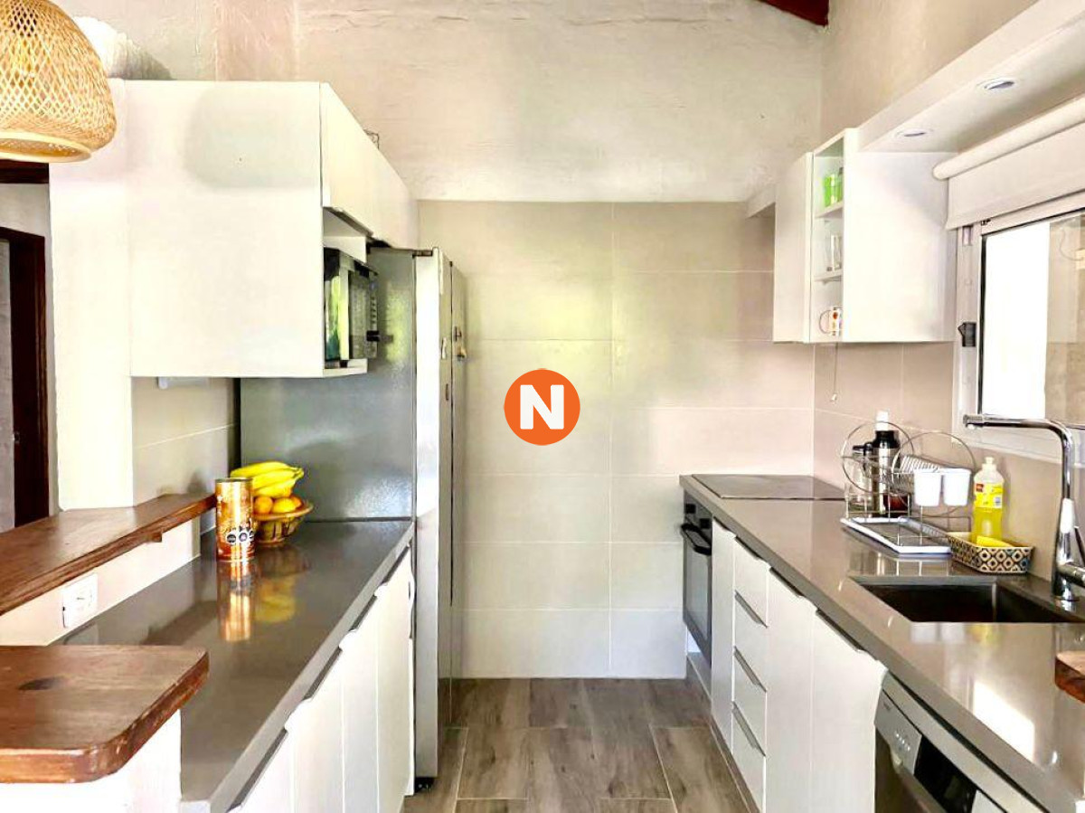 Casa Ref.219526 - Casa en La Barra a 250 metros del puente