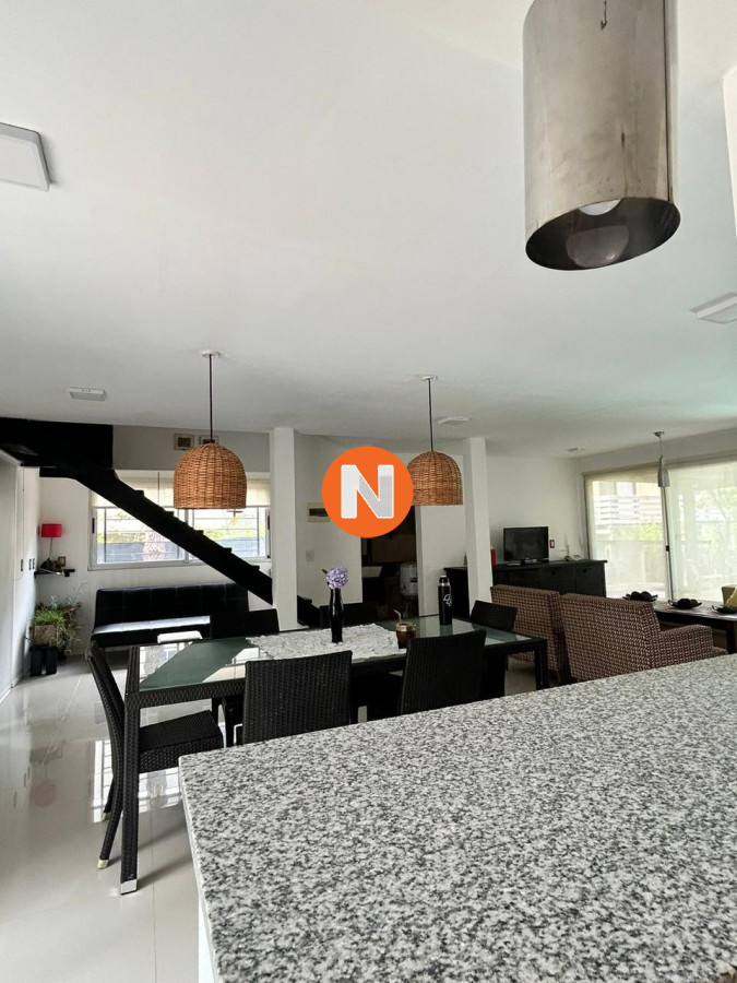 Casa Ref.219538 - Casa en Playa Montoya en Venta 