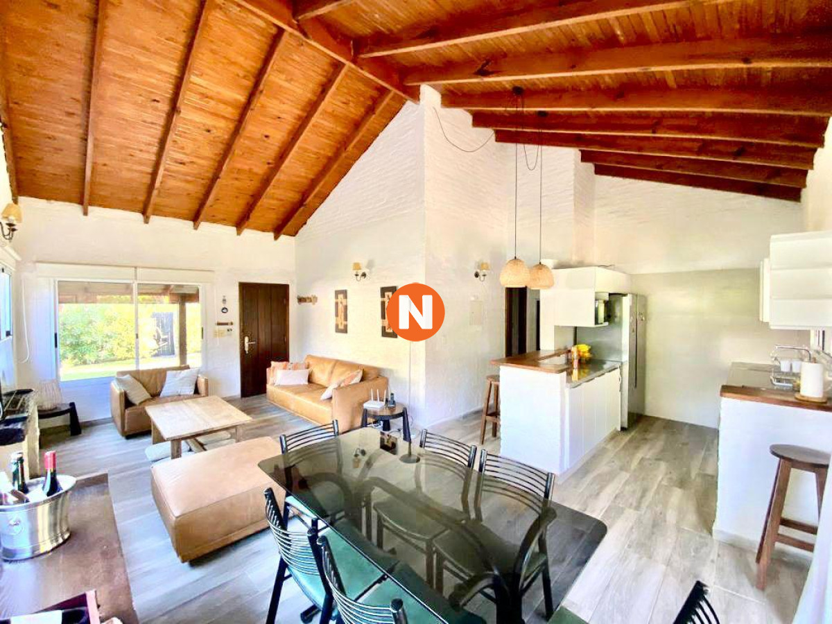 Casa Ref.219526 - Casa en La Barra a 250 metros del puente