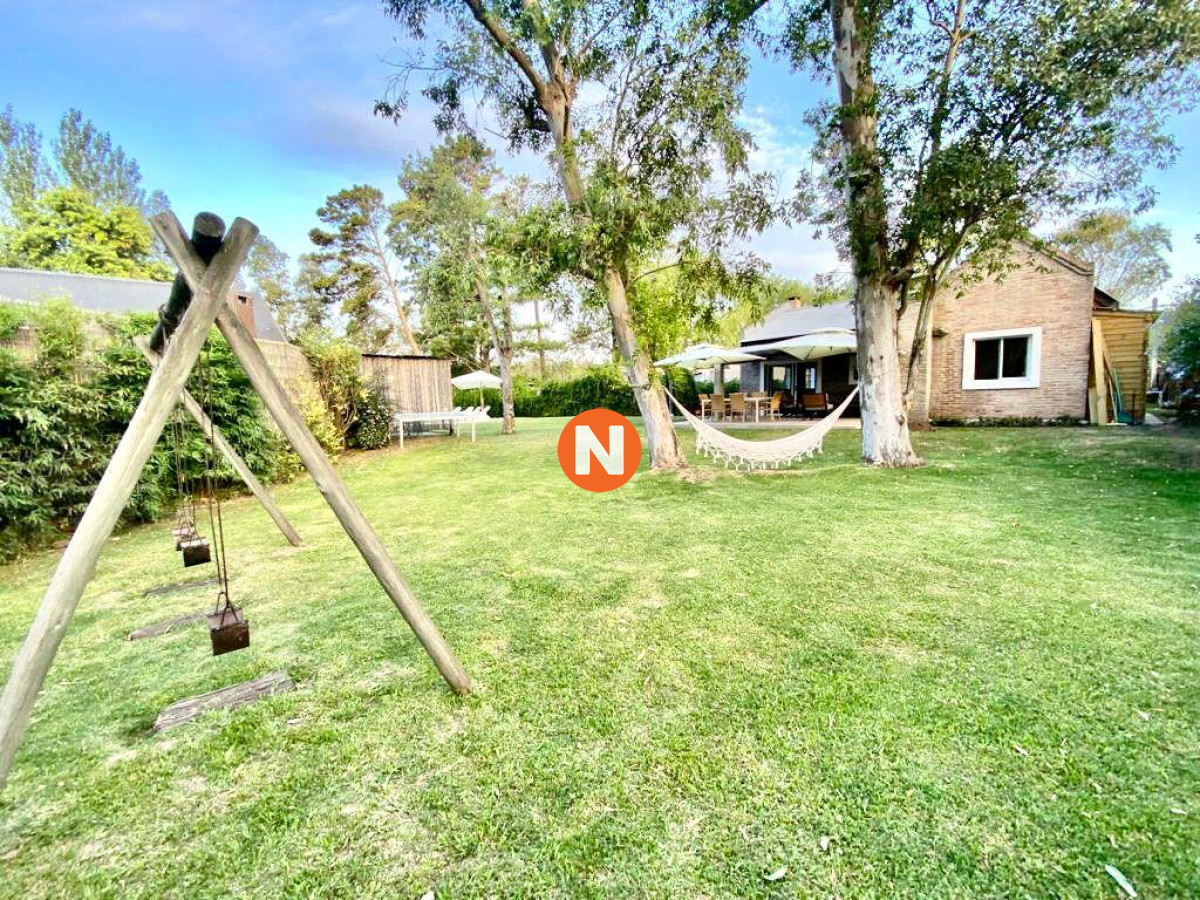 Casa Ref.219526 - Casa en La Barra a 250 metros del puente