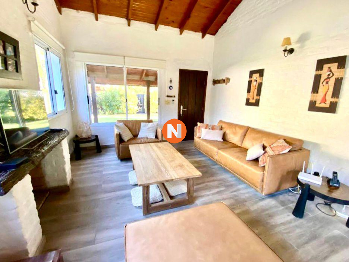 Casa Ref.219526 - Casa en La Barra a 250 metros del puente