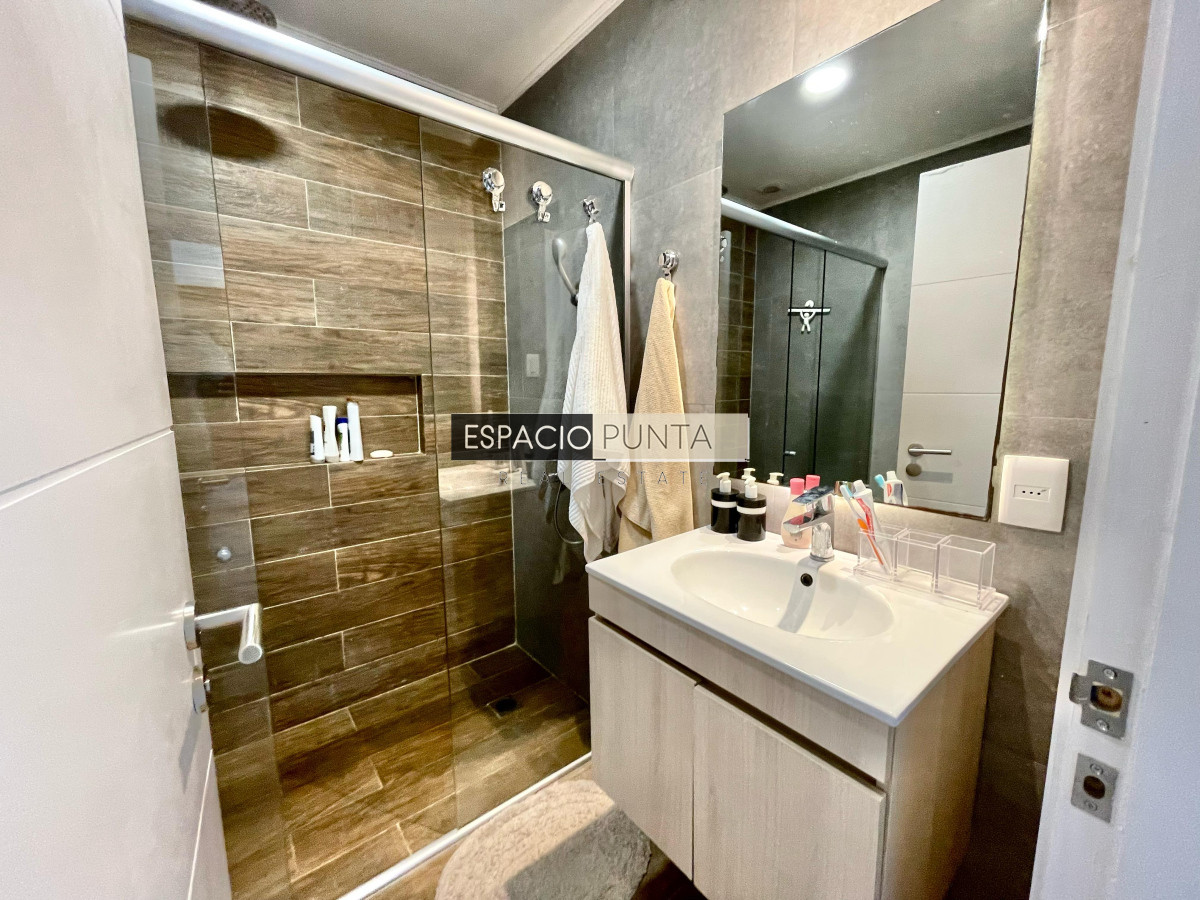 Casa ID.83 - Vendo  Casa de tres dormitorios en Montoya, La Barra , Punta del este