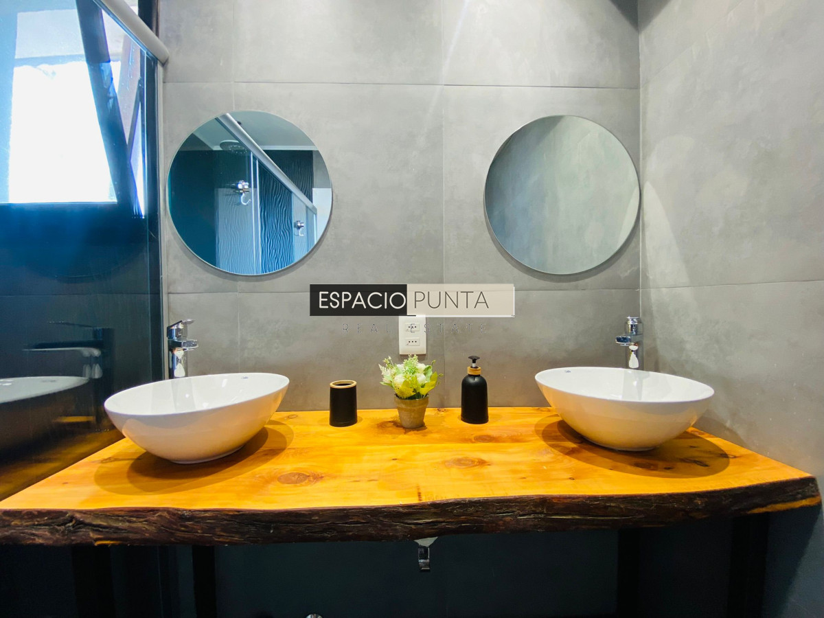 Casa ID.83 - Vendo  Casa de tres dormitorios en Montoya, La Barra , Punta del este