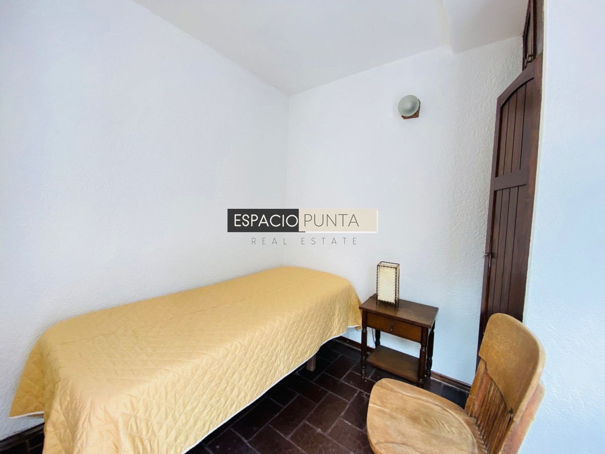 Casa ID.618 - Venta Casa en El Chorro - 5 dorm.