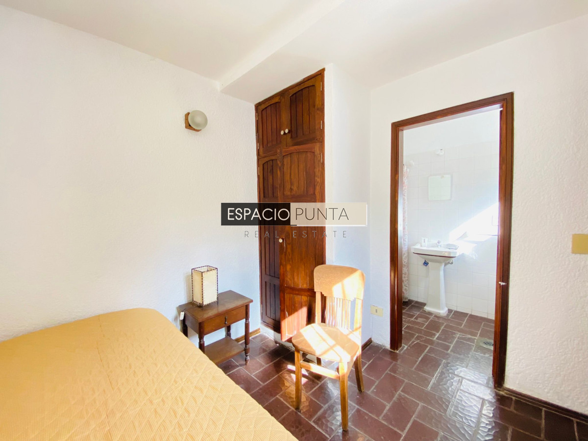Casa ID.618 - Venta Casa en El Chorro - 5 dorm.