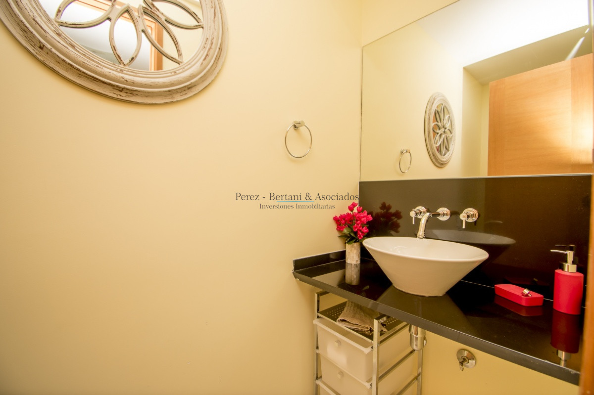 Apartamento ID.627 - Apartamento Season Tower Playa Mansa - 2 dormitorios - Jacuzzi mirando al Mar