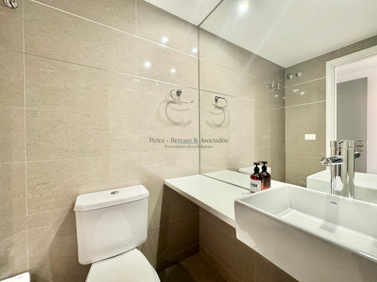 Apartamento ID.215 - Alexander Boulevard de tres dormitorios en Venta
