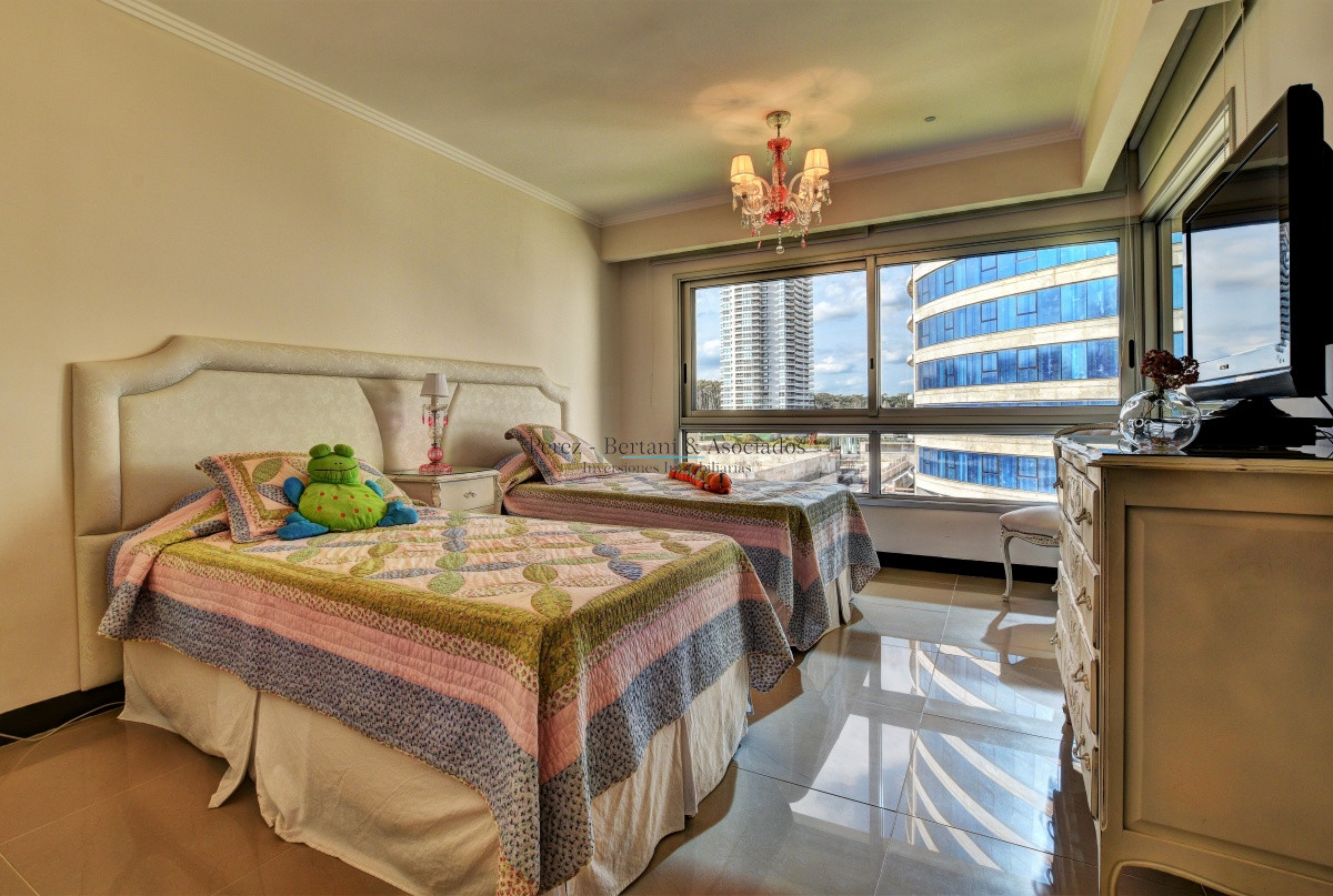 Apartamento ID.1039 - Torre Lobos Apartamento Venta Alquiler Brava, Punta del Este