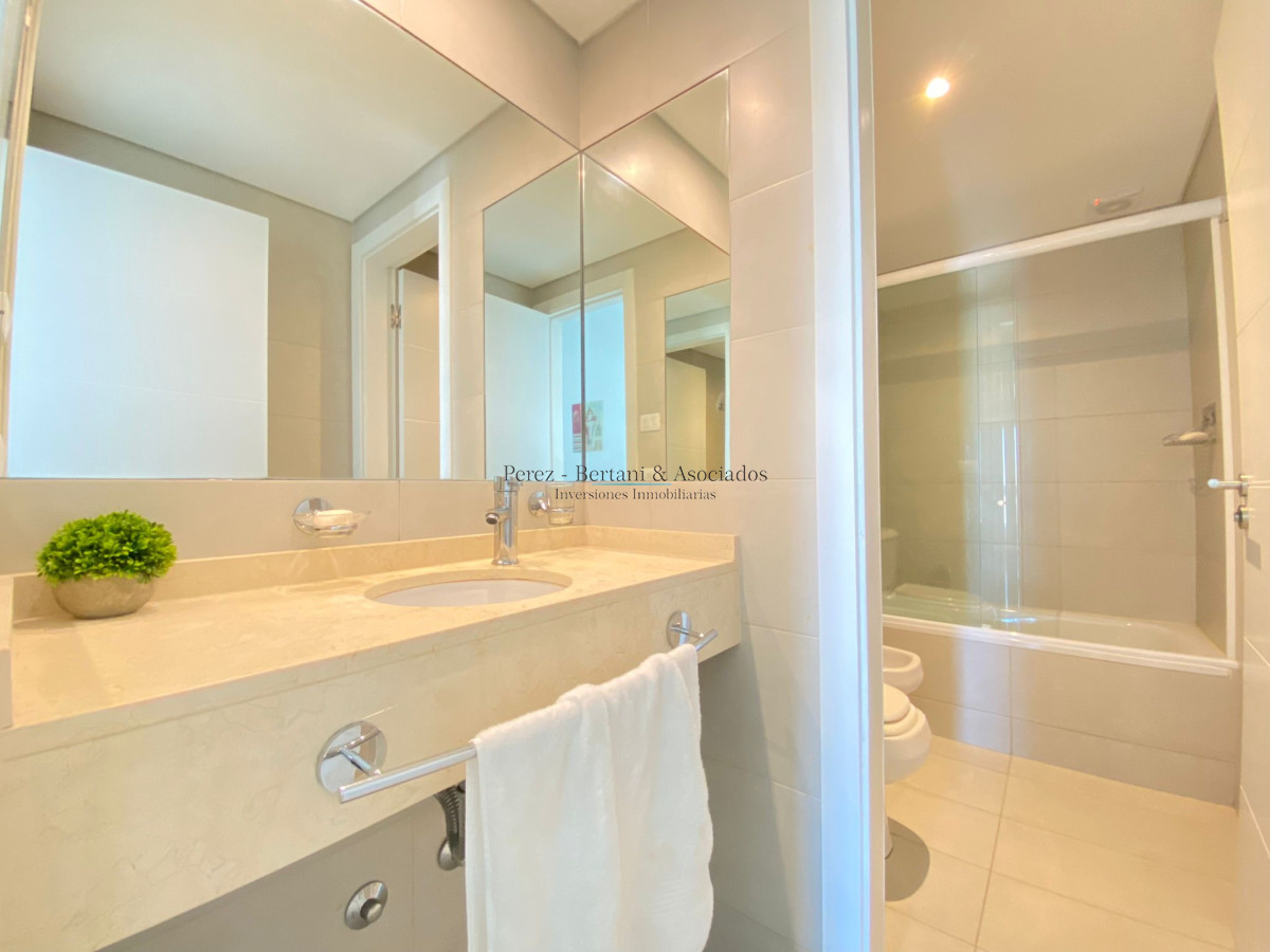 Apartamento ID.226 - Apartamento en Venta en Wind Tower Dos Dormitorios y Dos Baños