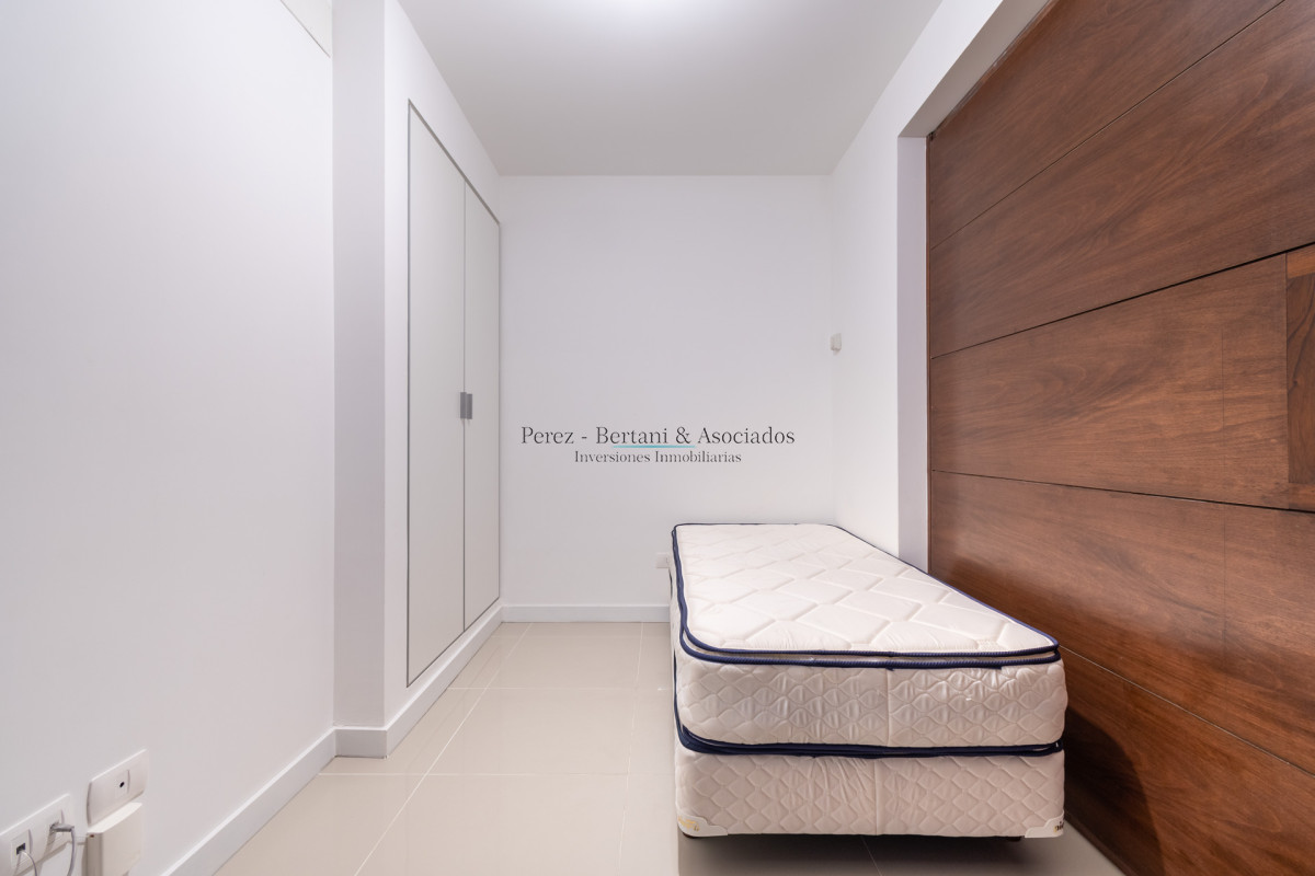 Apartamento ID.894 - Apartamento de Dos Dormitorios con Vista al Mar 