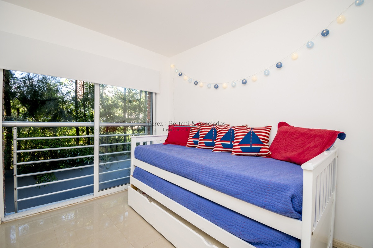 Apartamento ID.820 - Amplio y luminoso apartamento de 2 dormitorios en Aidy Grill Venta y Alquiler