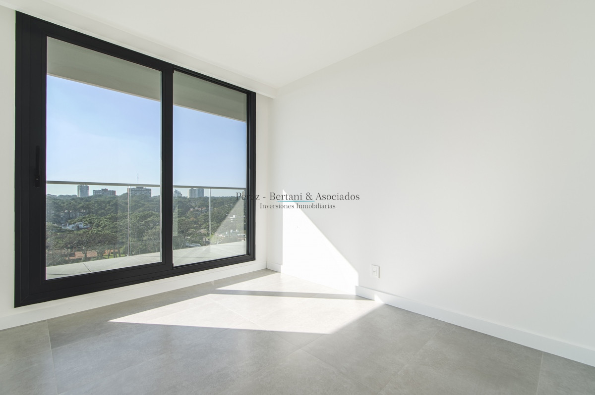 Apartamento ID.79 - Venetian Central Punta del Este En venta Dos Suites en Venta