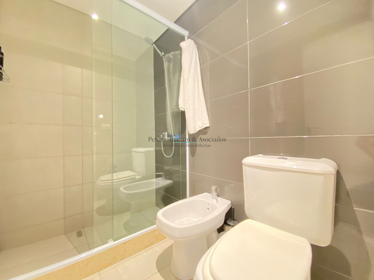 Apartamento ID.226 - Apartamento en Venta en Wind Tower Dos Dormitorios y Dos Baños