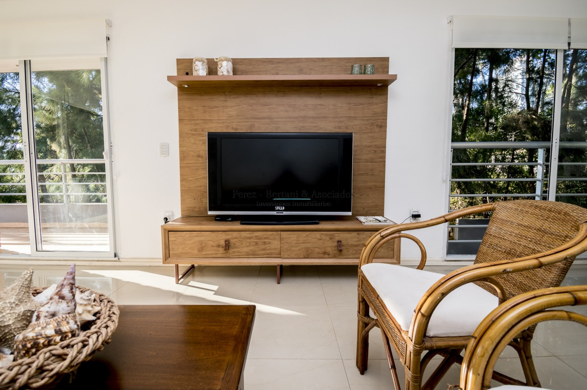 Apartamento ID.820 - Amplio y luminoso apartamento de 2 dormitorios en Aidy Grill Venta y Alquiler
