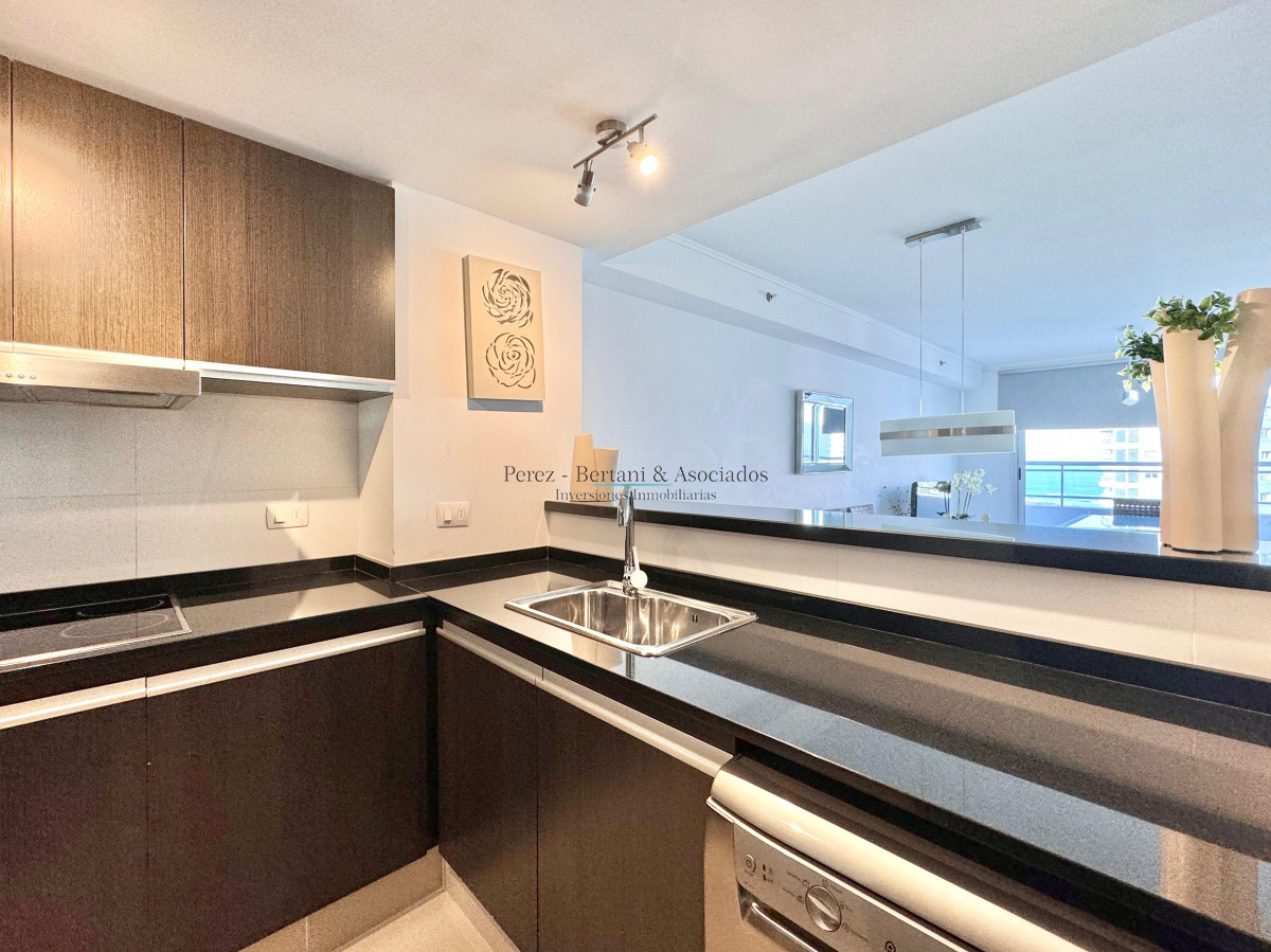 Apartamento ID.894 - Apartamento de Dos Dormitorios con Vista al Mar 