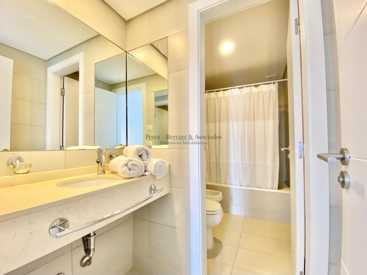 Apartamento ID.219 - Alquiler de Temporada Apartamento en Playa Brava