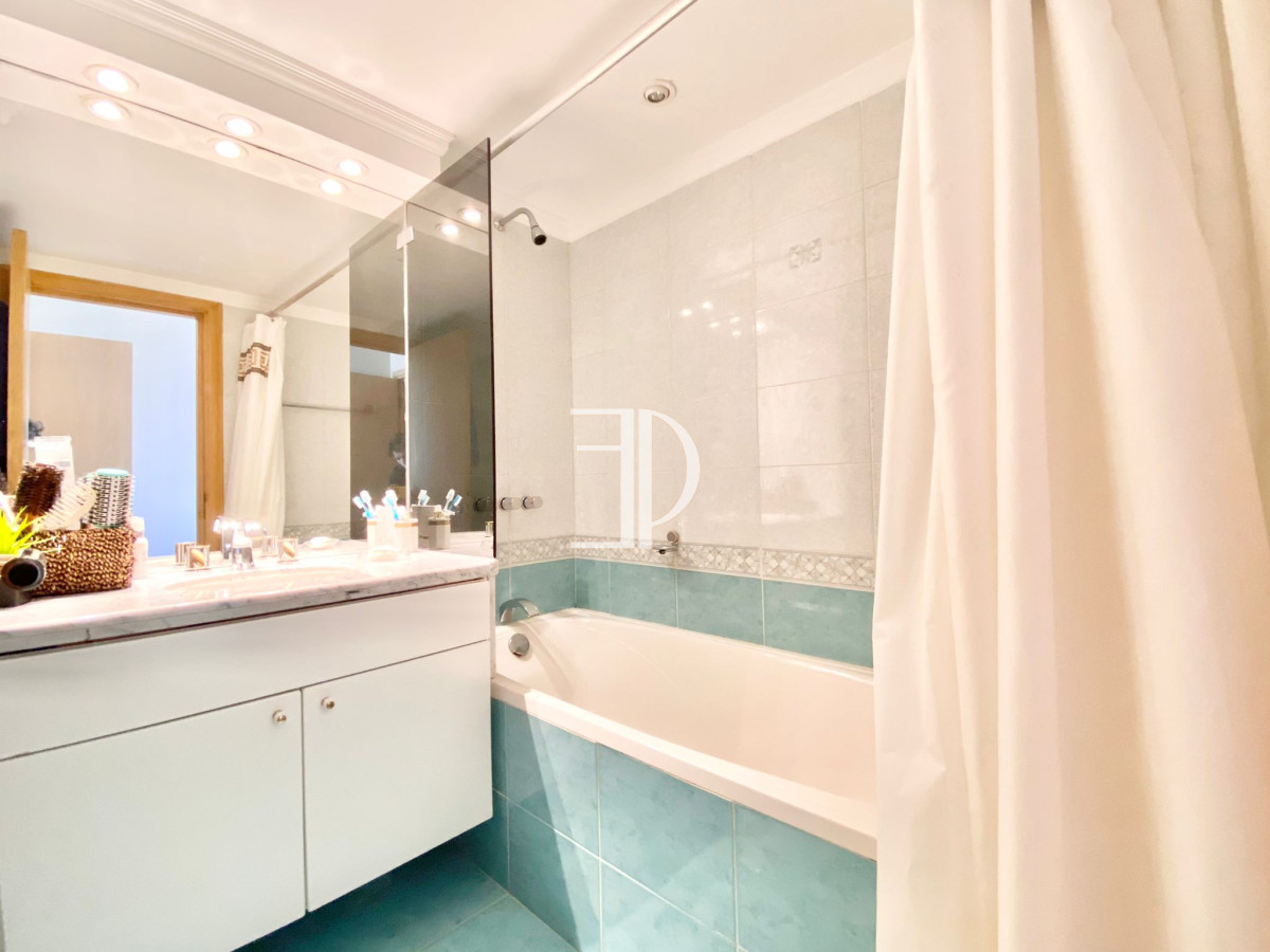 Apartamento ID.1044 - Apartamento de Tres dormitorios con Vista al Mar en Venta en Playa Brava