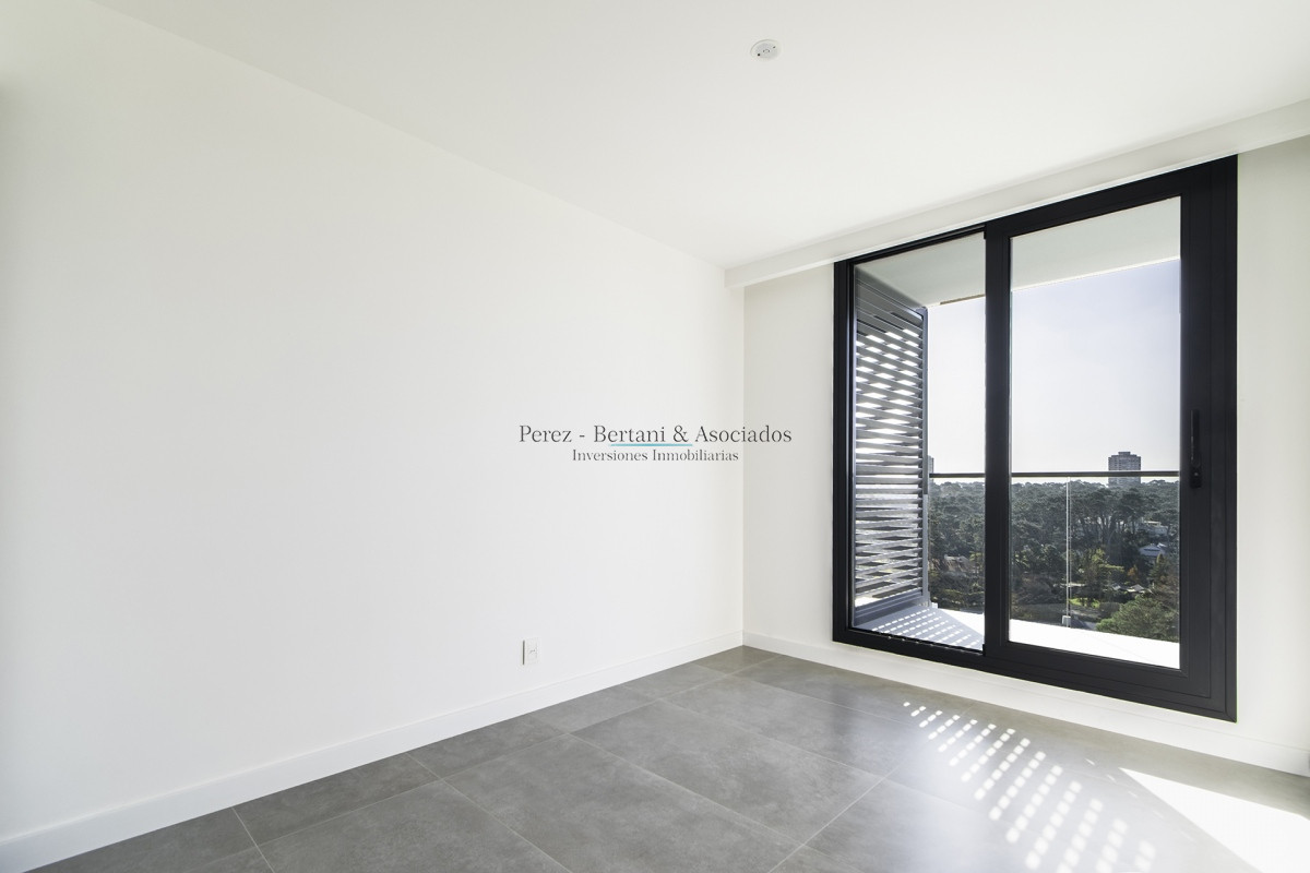Apartamento ID.79 - Venetian Central Punta del Este En venta Dos Suites en Venta