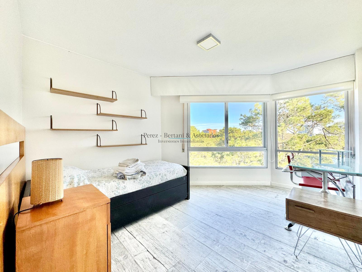 Apartamento ID.476 - Apartamento en Bora Bora 3 Dormitorios y Dependencia