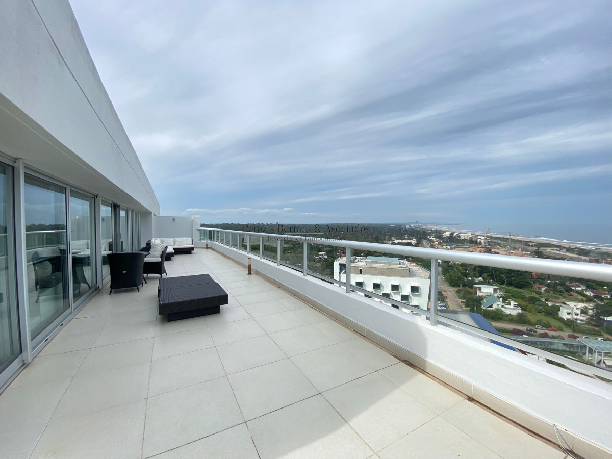 Apartamento ID.1040 - Penthouse en playa brava 3 suites y dependencia en Quartier del Mar