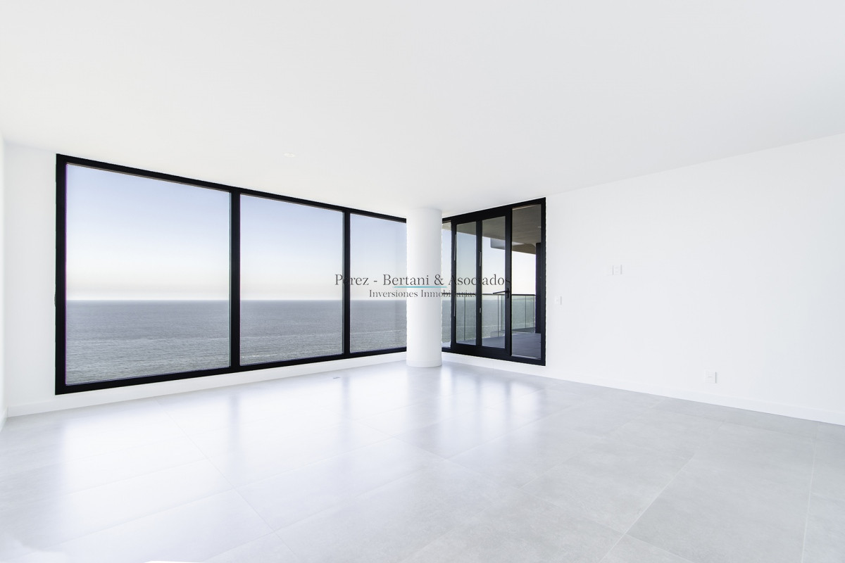 Apartamento ID.79 - Venetian Central Punta del Este En venta Dos Suites en Venta