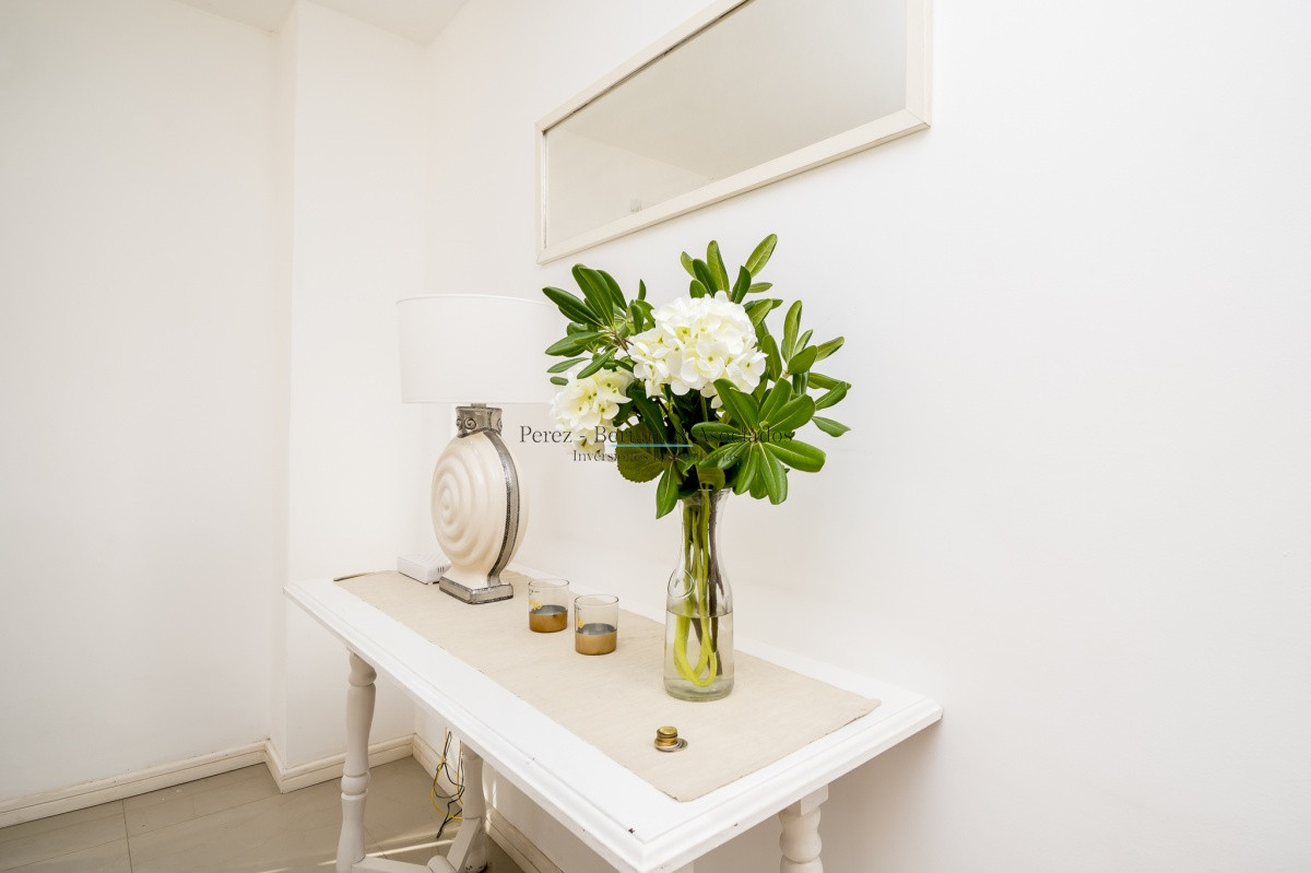 Apartamento ID.820 - Amplio y luminoso apartamento de 2 dormitorios en Aidy Grill Venta y Alquiler