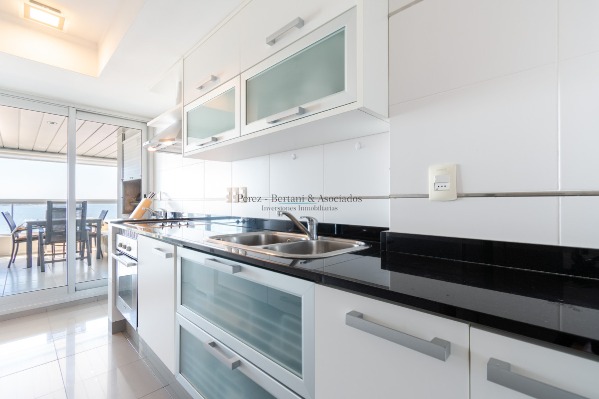 Apartamento ID.222 - Departamento con Vista al Mar Dos Dormitorios en Venta Art Boulevard