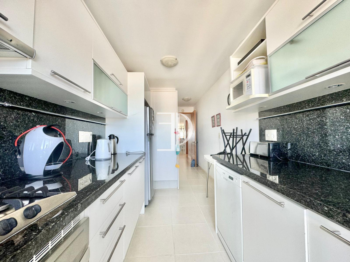 Apartamento ID.221 - Season Tower Apartamento en Venta