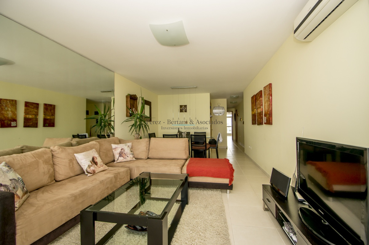 Apartamento ID.627 - Apartamento Season Tower Playa Mansa - 2 dormitorios - Jacuzzi mirando al Mar