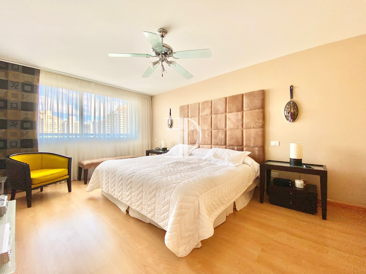 Apartamento ID.1044 - Apartamento de Tres dormitorios con Vista al Mar en Venta en Playa Brava