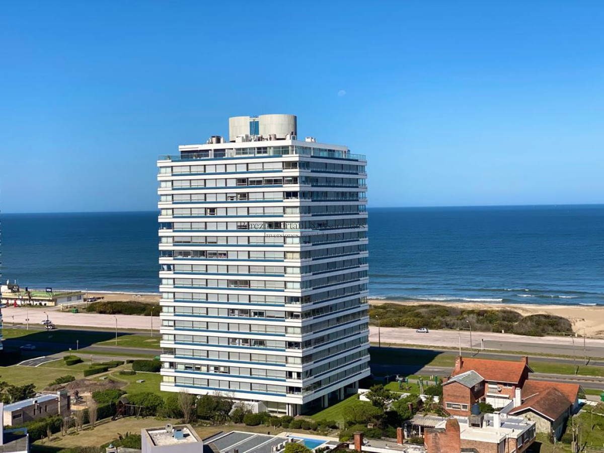 Apartamento ID.219 - Alquiler de Temporada Apartamento en Playa Brava